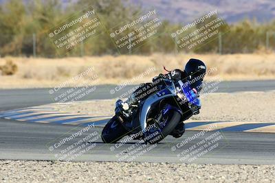 media/Jan-09-2022-SoCal Trackdays (Sun) [[2b1fec8404]]/Turn 6 (1035am)/